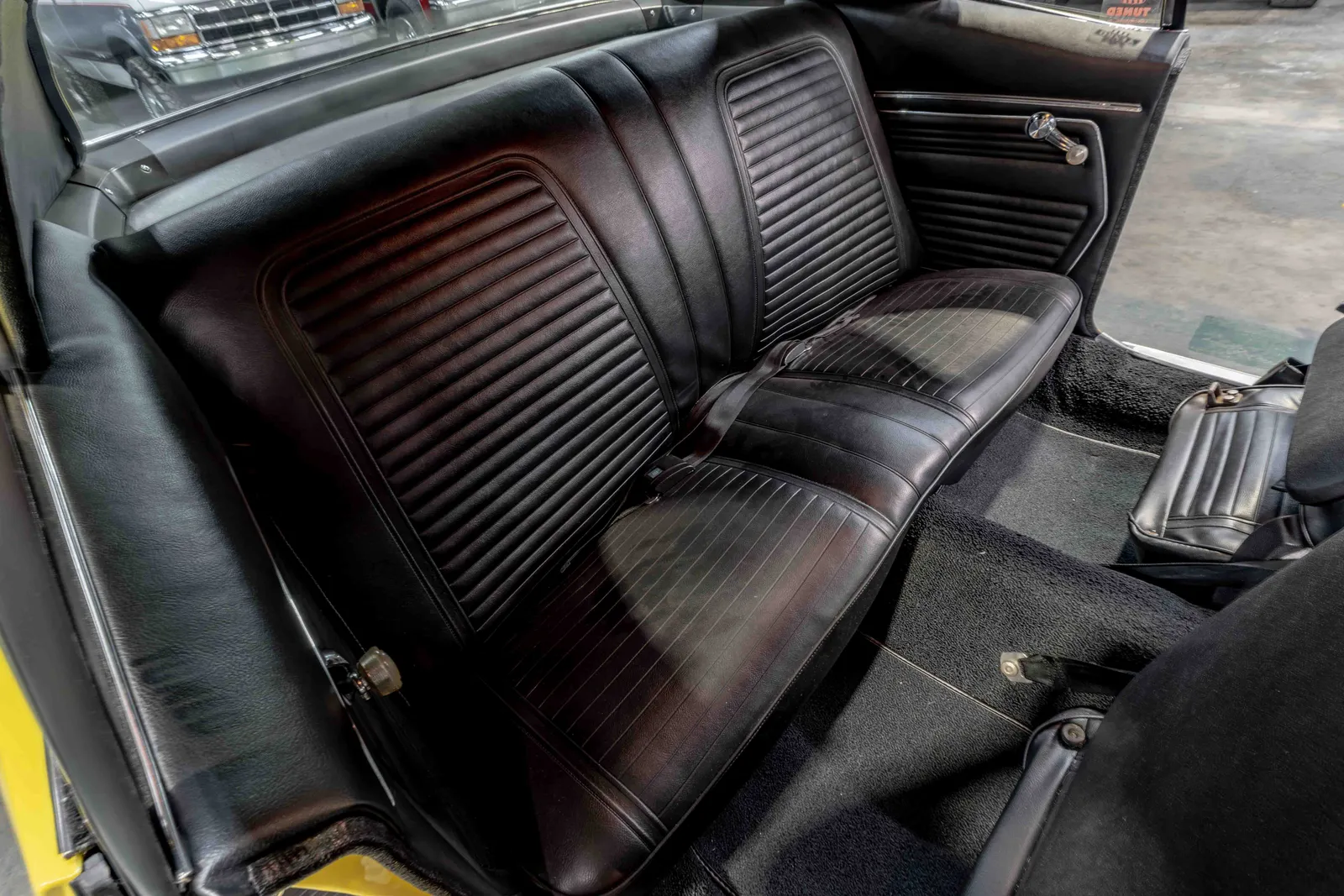 1969-Chevrolet-Camaro-Daytona Yellow-690038-50.jpg